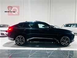 بی ئێم دەبڵیو X4